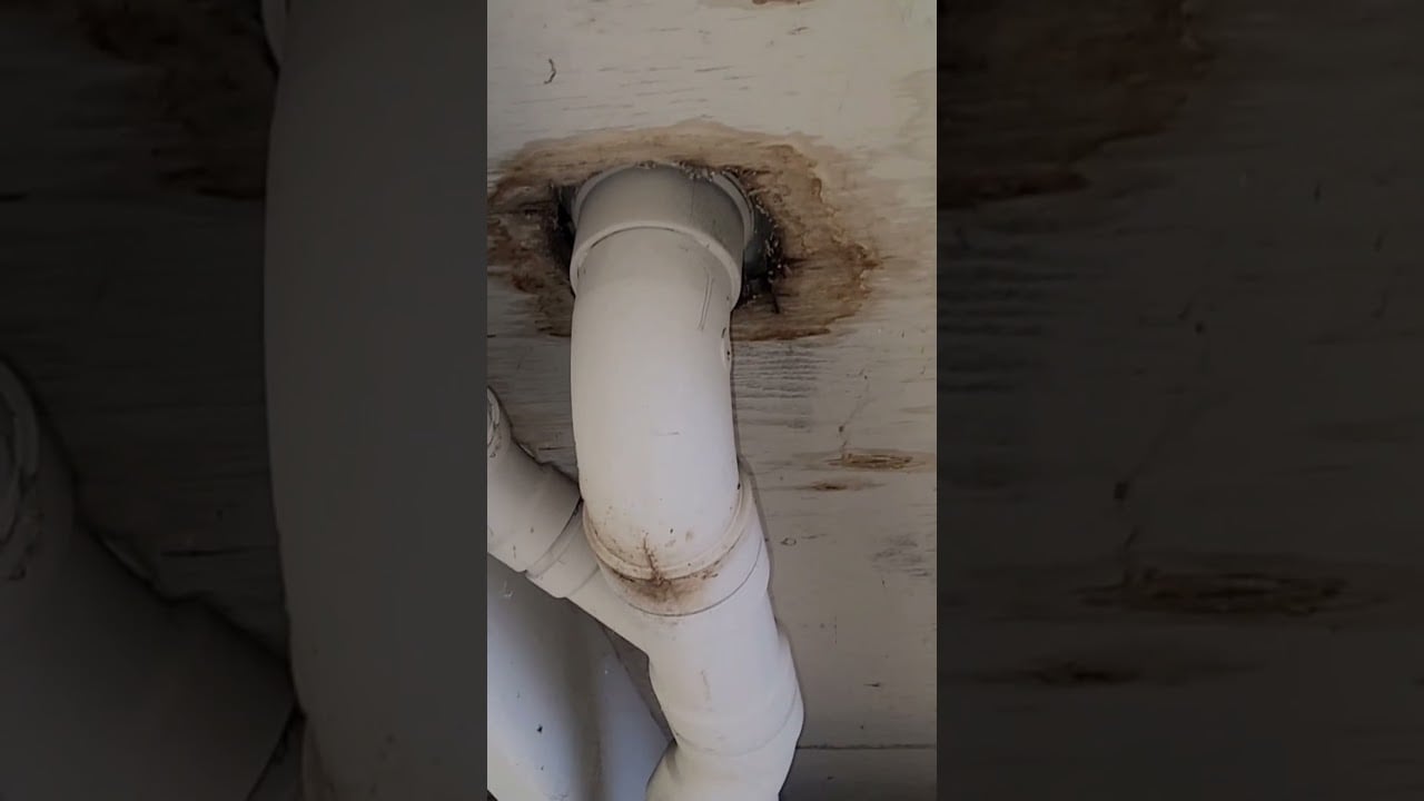 Unexpected plumbing leak in vacant KCMO home proves water needs to be on for home inspections.