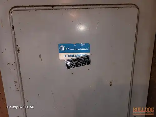 Pushmatic panel cover in Coves subdivision of Kansas City, MO – 64151 (39.24331510N, 94.63723150W)